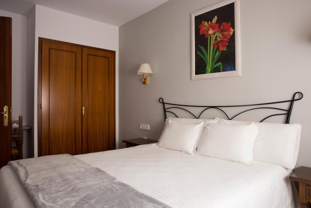 Hotel Bruna Esterri d'Àneu Esterno foto